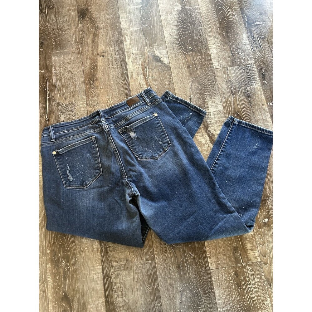 Judy Blue Jeans Women’s Size 13/31 Distressed